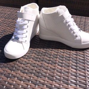 Guess Decia2 Wedge Lace-up Sneakers